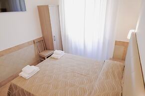 Hotel Alex Square