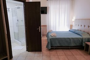 Hotel Alex Square