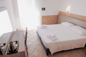 Hotel Alex Square
