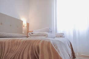 Hotel Alex Square