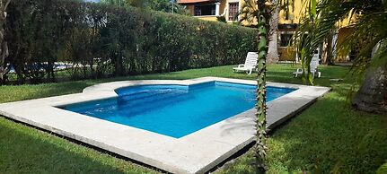 La Maison Bleue