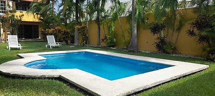 La Maison Bleue