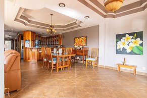 Lighthouse Beach Villas