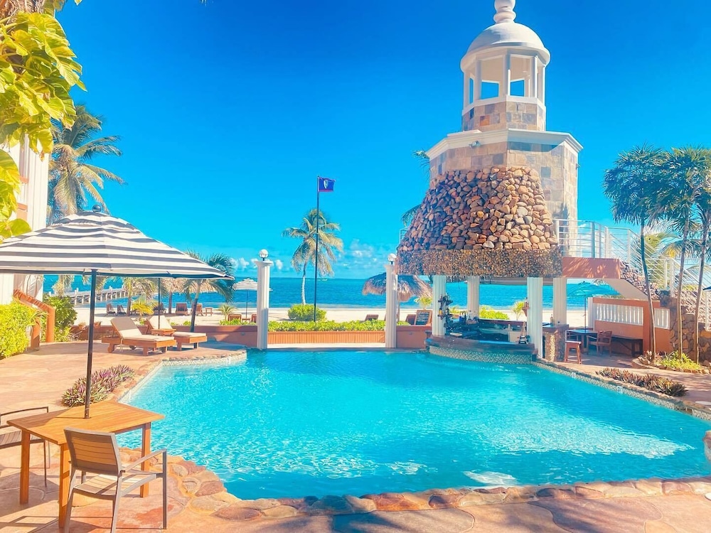 Lighthouse Beach Villas