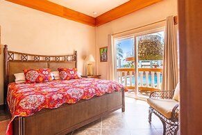 Lighthouse Beach Villas