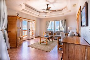Lighthouse Beach Villas