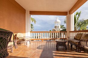 Lighthouse Beach Villas