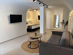 Onyx Hotel & Suites