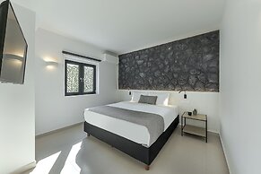 Onyx Hotel & Suites