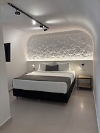 Onyx Hotel & Suites