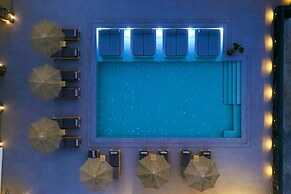 Onyx Hotel & Suites