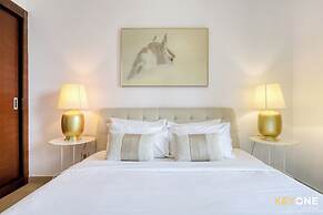 Sophisticated One Bedroom with full Marina View
