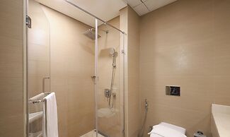 Sophisticated One Bedroom with full Marina View