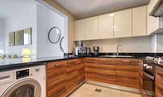 Sophisticated One Bedroom with full Marina View