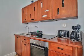 Beaumont Cottages 2 by CTHA
