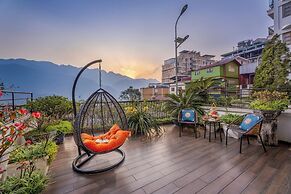 DeLaSol Sapa Hotel