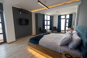 Sunrise Hotel