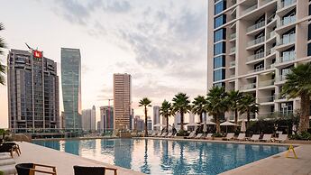 Sleek Studio in Privé with Stunning Canal View