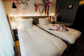 Hotel AX