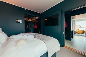 Hotel AX