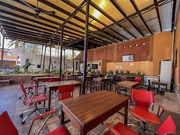 Hotel Oasis