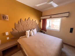 Hotel Oasis