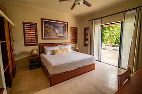 Blue Palm Bacalar