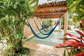 Blue Palm Bacalar