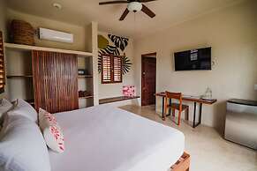 Blue Palm Bacalar