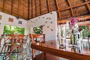 Blue Palm Bacalar