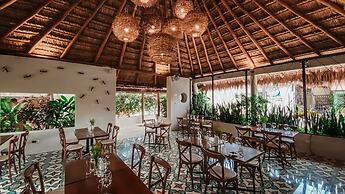 Blue Palm Bacalar