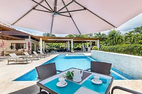 Luxurious 5-bdr villa at Casa de Campo