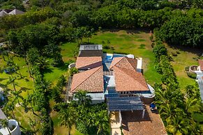 Luxurious 5-bdr villa at Casa de Campo