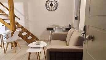 Uni Island City Suites
