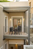 Uni Island City Suites