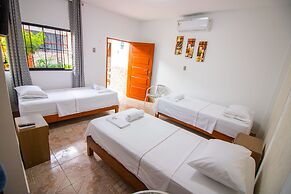 HOSPEDAJE SANTA MONICA
