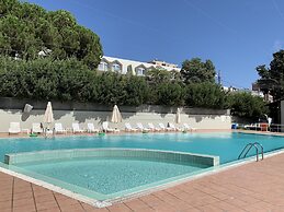 Talen Otel