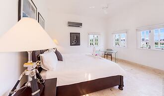 Luxury 2-level villa in Punta Cana