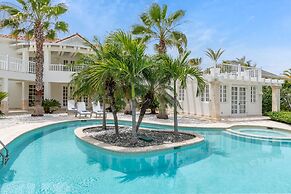 Luxury 2-level villa in Punta Cana