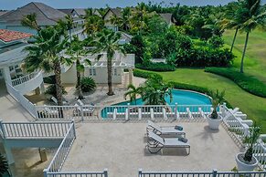 Luxury 2-level villa in Punta Cana