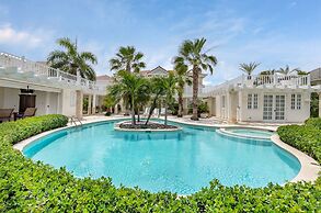Luxury 2-level villa in Punta Cana