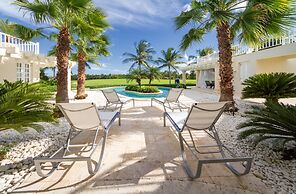 Luxury 2-level villa in Punta Cana