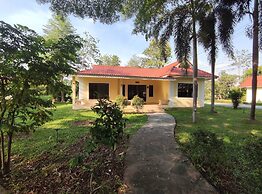 Thara Cholapruek Resort