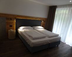 Active Alm Hotel