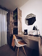 Studio 27