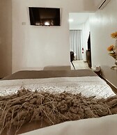 Studio 27