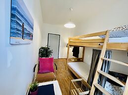 JC&BLUE Guesthouse - Hostel