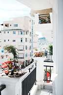 Apartments Flower Residence