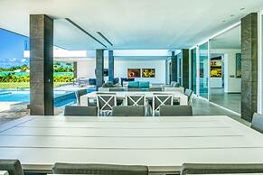 Modern and Fresh Oceanfront Villa