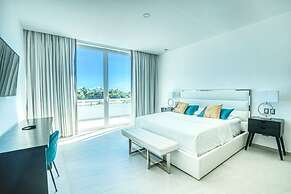 Modern and Fresh Oceanfront Villa